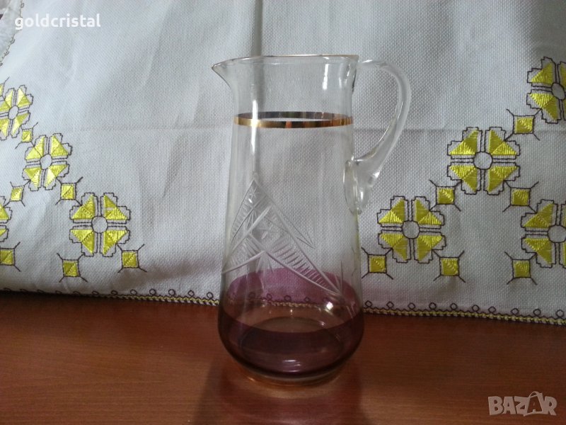 ретро стъклена кана гравирана , снимка 1