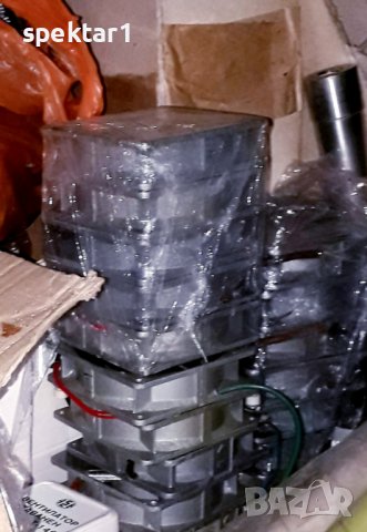 Метални български  вентилатори 9 х 9  см на 220 v монофазни