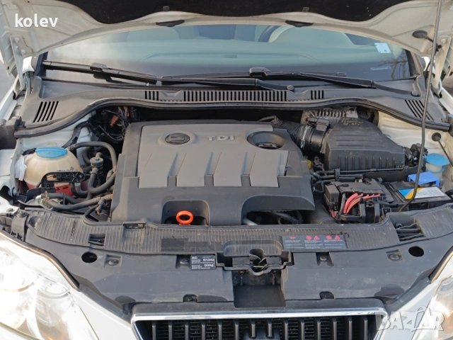 Seat Ibiza Sport Coupe 1.6 TDI, снимка 16 - Автомобили и джипове - 53053410