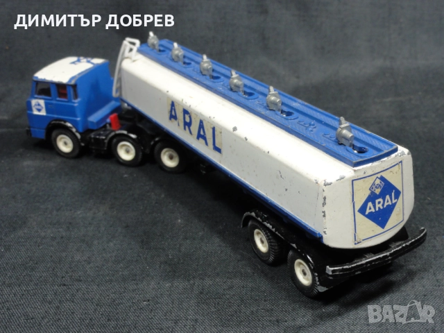 СТАРА РЕТРО МЕТАЛНА КОЛИЧКА КАМИОН ЦИСТЕРНА ARAL HENSCHEL SIKU GERMANY, снимка 4 - Колекции - 52361147
