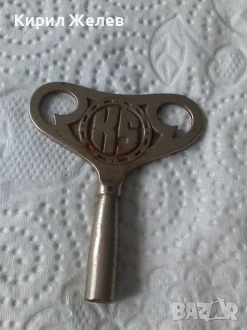 Ключ за стенен часовник 28122, снимка 2 - Антикварни и старинни предмети - 53137650