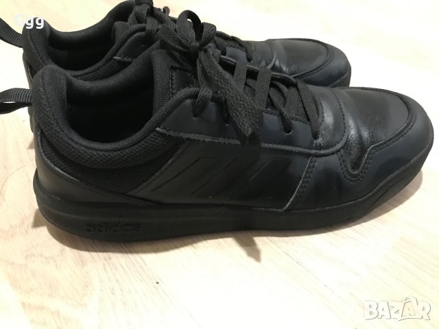 Дамски маратонки adidas, снимка 3 - Маратонки - 40604294