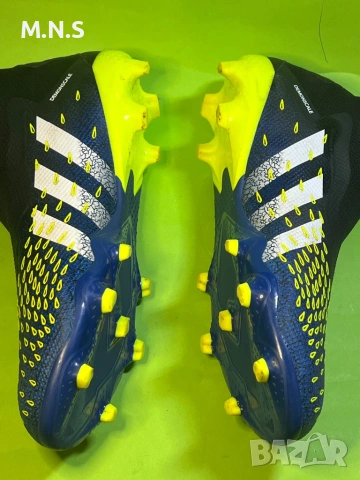 Адидас Бутонки 