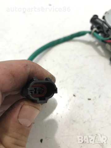 Мотор за предно ляво стъкло на врата за KIA Carens 2002–2006, 0K2FA59, снимка 3 - Части - 53467993