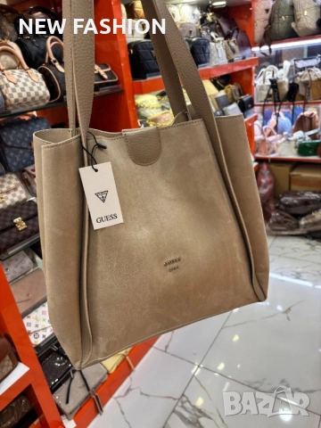 Дамски Чанти ✨ Guess , снимка 3 - Чанти - 52137123
