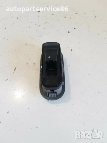 Бутон за задно стъкло на вратата за KIA Carnival (2006–2011) 93580-4D300, снимка 2 - Части - 53204301