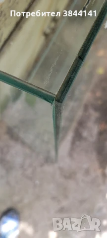 Стъклена етажерка - витрина, снимка 2 - Секции и витрини - 50925449