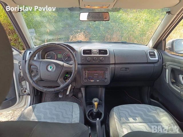 Skoda fabia 1.2, снимка 10 - Автомобили и джипове - 52428471