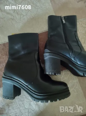 Черни боти 40 размер нови