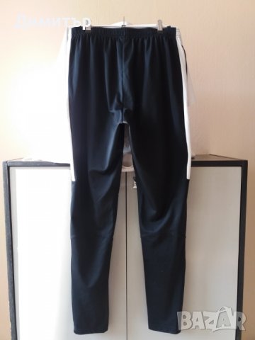 Спортно долнище Nike със стеснен крачол размер M, снимка 3 - Спортни дрехи, екипи - 38392782