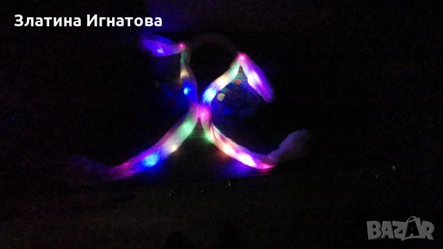 Диадема с повдигащи заешки уши от мек полар.Светеща!Универсален размер