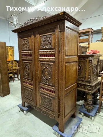 Двукрилен гардероб от дъбов масив, снимка 4 - Гардероби - 48154222