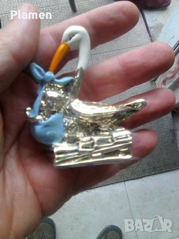 Порцеланов щъркел на основа посребрена, снимка 1