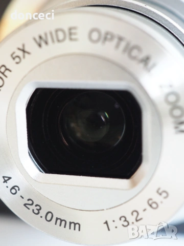 Nikon Coolpix A100 20mp x5 zoom компактен фотоапарат, нов, със зарядно, снимка 3 - Фотоапарати - 53150415