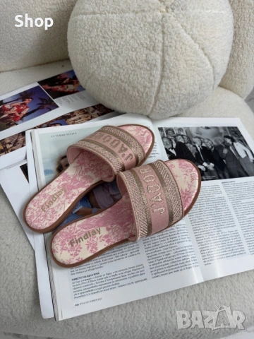 Комплект бански и чехли на LBD, снимка 2 - Други - 53153429