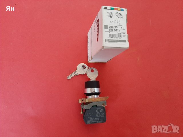  Telemecanique HARMONY XB4BG33 Ключ Превключвател с КЛЮЧ,10А 