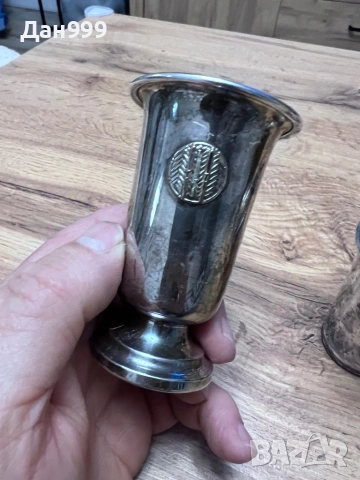 Лот от пет колекционерски дебело посребрени чашки, снимка 3 - Антикварни и старинни предмети - 53099418