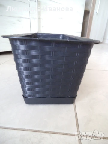 Саксии - керамични, пластмасови, снимка 10 - Саксии и кашпи - 50813341