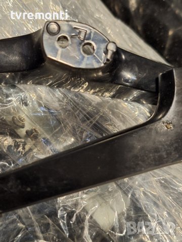 крачета за телевизор Samsung модел UE32T4002AK, снимка 2 - Стойки, 3D очила, аксесоари - 43492278