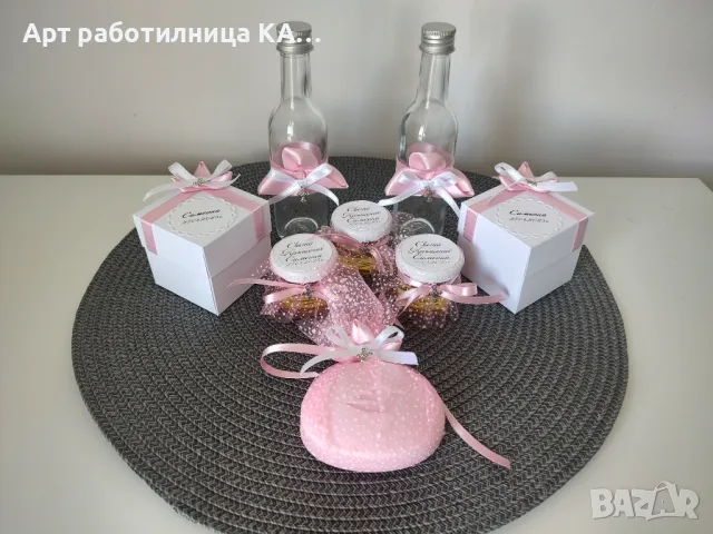 Подаръчета за гости - бурканче мед с кръстче или восъчна свещ , снимка 5 - Други - 50146086