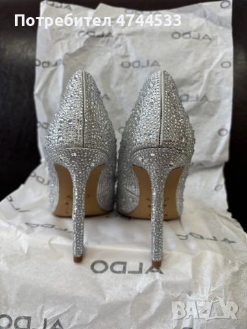 Сребърни обувки на висок ток, снимка 4 - Дамски обувки на ток - 53573417