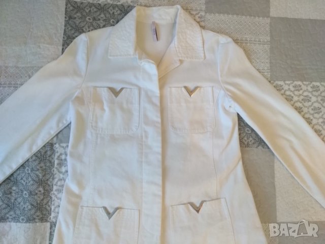 Дамско палто Valentino/Валентино, 100% оригинал с много апликации, снимка 12 - Палта, манта - 26278233