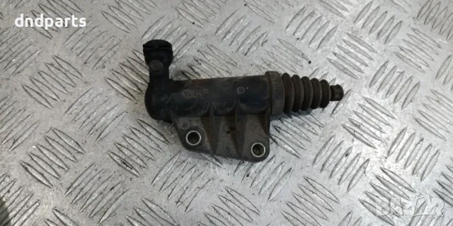 Помпа съединител Suzuki Swift 1.3i 2005г.	