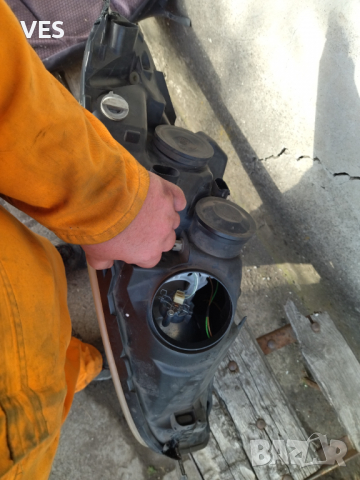 Десен фар C4 Picasso, снимка 2 - Части - 36561147