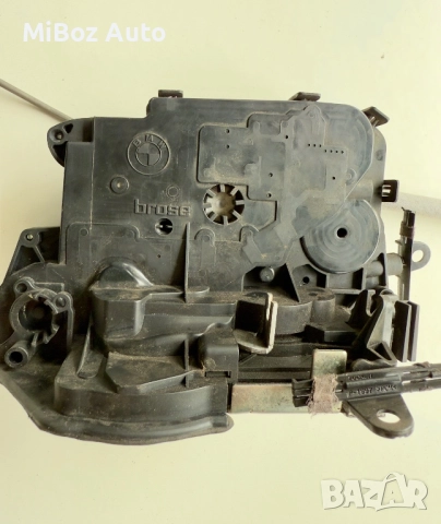 Брава с машинка централно BMW E90 E91, снимка 3 - Части - 52463798