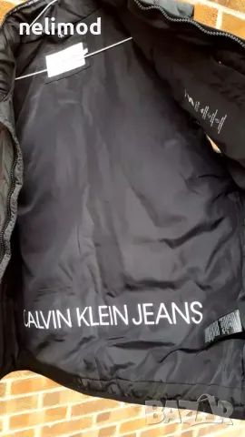 Calvin Klein оригинал , размер М, снимка 3 - Якета - 48327358
