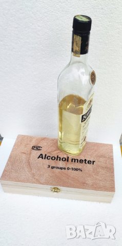 Прецизен спиртомер зяа ракия  в дървена кутия с мензура, термометър и таблицакутия , снимка 3 - Други - 38727051