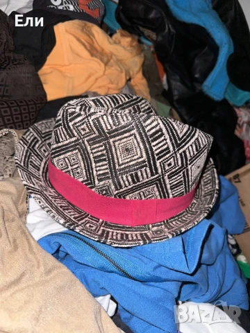 Шапка , снимка 1