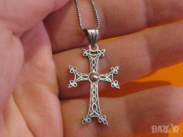 сребърно кръстче, арменски сребърен кръст с надписи на гърба за защита от зли сили Хачкар сребро