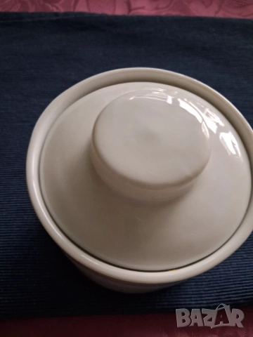 Порцеланов чайник, захарничка и пепелник, снимка 9 - Сервизи - 52708278