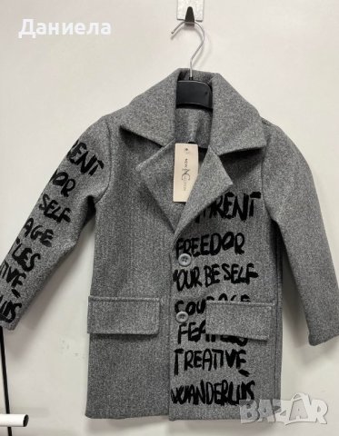 Палто с надписи, снимка 5 - Детски якета и елеци - 42940281