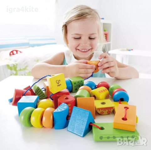 Hape  Дървена игра за малко дете конструктор кубчета с наниз , снимка 6 - Образователни игри - 36583632