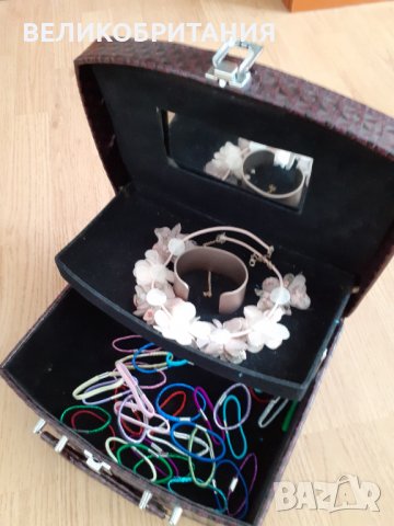 Дамски несесер тип куфарче., снимка 2 - Други - 37874582