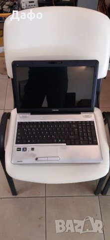 Лаптоп Toshiba Satellite L500D-13H на части