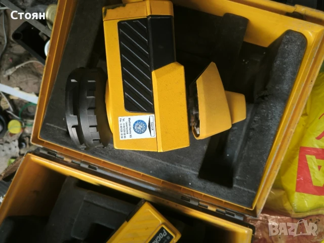 Ротационен лазерен нивелир батерите бяха оксидирани за ремонт , снимка 3 - Ремонти на покриви - 50809873