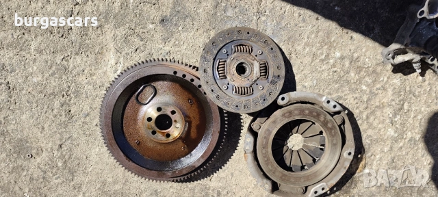 Маховик съединител Daihatsu Sirion II 2007г 1,0