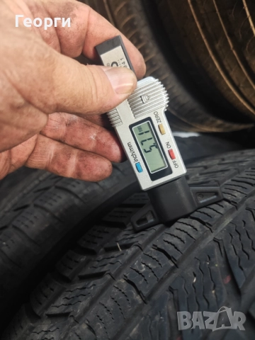 4бр. зимни гуми 215/55/17 Continental, снимка 3 - Гуми и джанти - 52000877