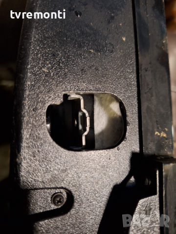 крачета за телевизор GRUNDIG модел 49 GUB 8762, снимка 6 - Стойки, 3D очила, аксесоари - 44857961