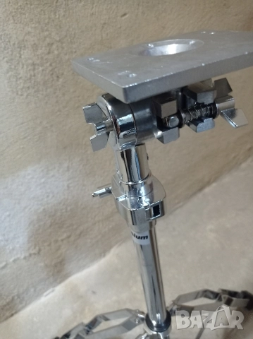 продавам стойка за ел.перкусия-роланд,алесис и др., снимка 4 - Ударни инструменти - 52721465