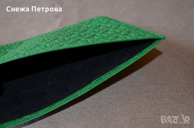 Ipad Mini кожен калъф на Piel Frama зелен и червен, снимка 5 - Таблети - 26697491