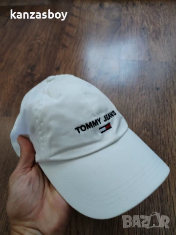 tommy hilfiger - страхотна шапка , снимка 3 - Шапки - 50981109