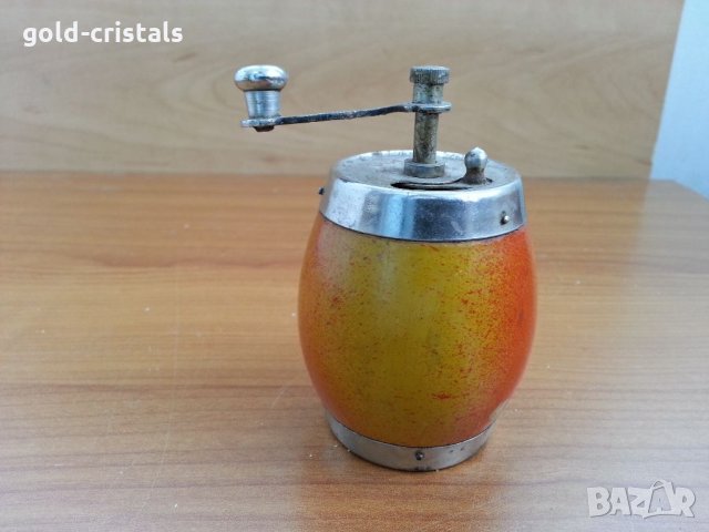 Ретро българска мелничка, снимка 4 - Антикварни и старинни предмети - 32739159