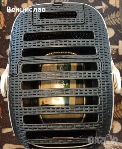 Продавам клетка за котка. 