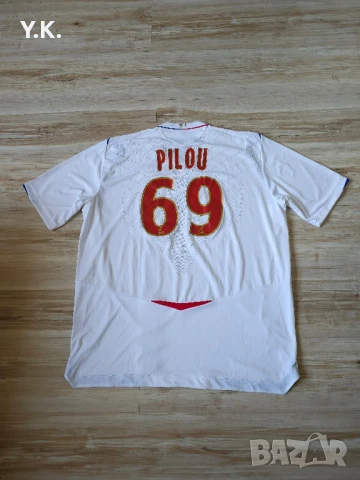 Оригинална мъжка тениска Umbro x F.C. Olympique Lyon / Season 08-09 (Home), снимка 3 - Тениски - 50548376