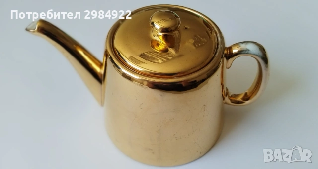Порцеланов чайник Gold Royal Worcester форма 9 Размер 6 Произведен в Англия