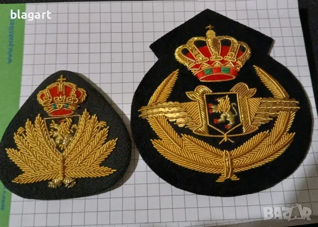 Кралски емблеми,кокарди